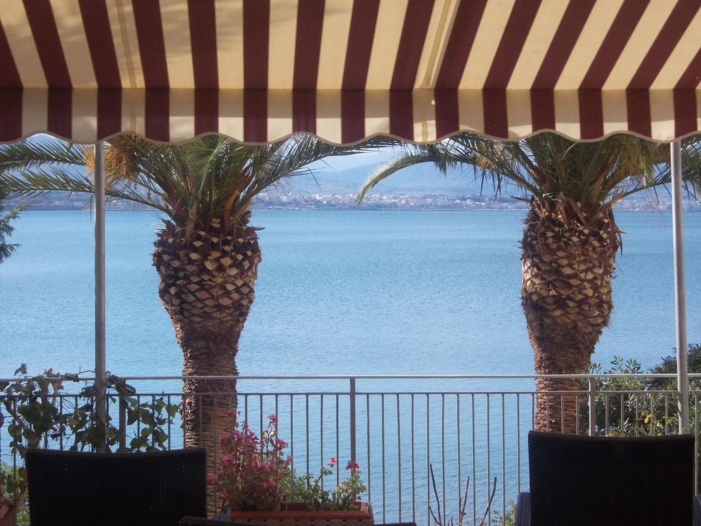Hotel Theoxenia لوتراكي المظهر الخارجي الصورة